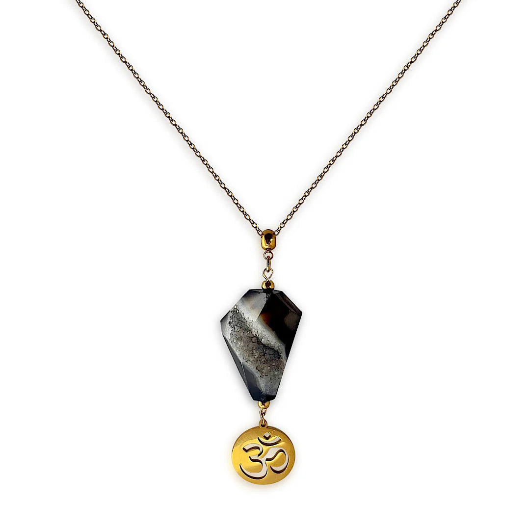 OM & AGATE PENDANT